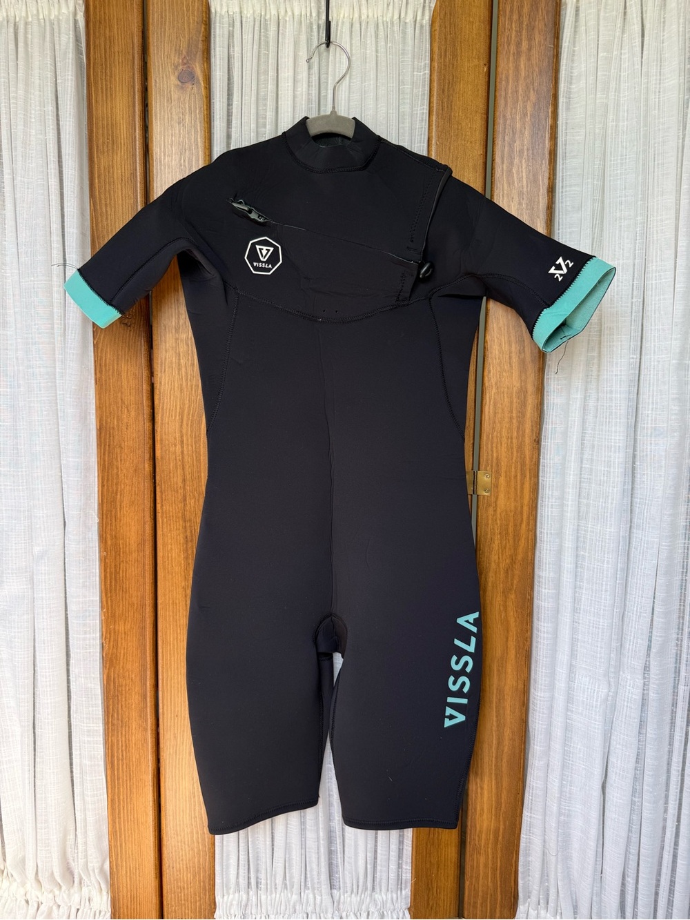 VISSLA Black Short Sleeve Youth Wet Suite